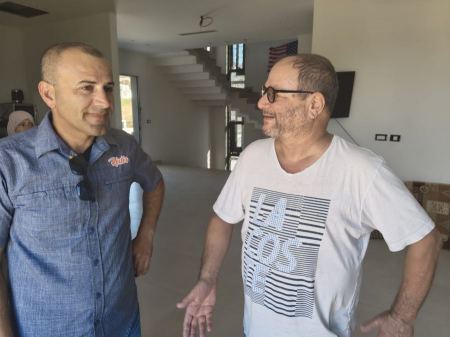 النائب كسيف يقدّم شكوى ضد جنود اعتدوا عليه وعرقلوا دخوله لقُصرة 